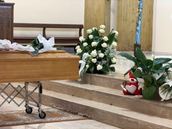 ​"Preservate la vita e i sogni": l'addio a Benedetta nella chiesa di San Sabino - Corriere Salentino