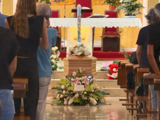 ​"Preservate la vita e i sogni": l'addio a Benedetta nella chiesa di San Sabino - Corriere Salentino