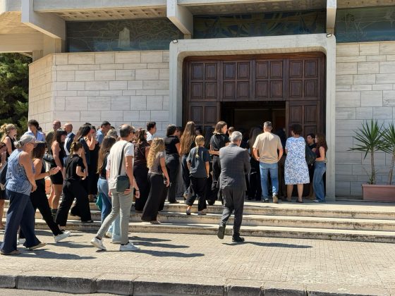 ​"Preservate la vita e i sogni": l'addio a Benedetta nella chiesa di San Sabino - Corriere Salentino
