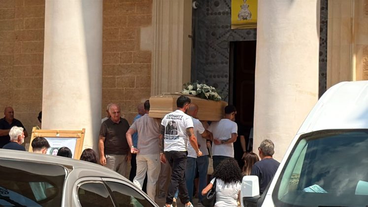 Ugento, l'addio a Daniele Congedi: svolti i funerali in Cattedrale - Corriere Salentino