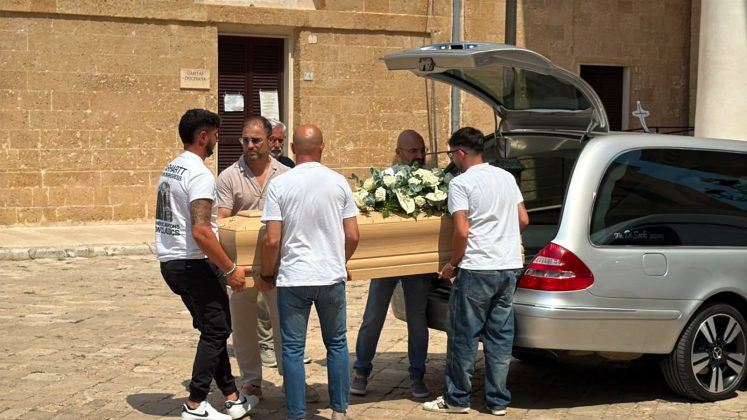 Ugento, l'addio a Daniele Congedi: svolti i funerali in Cattedrale - Corriere Salentino