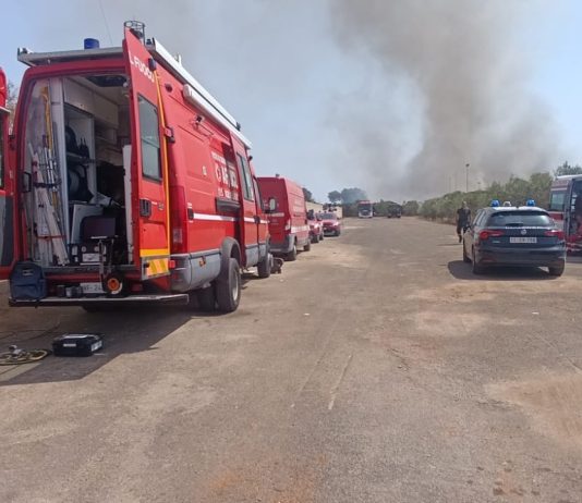 Incendio all’ecocentro di Lequile, la Procura apre un’inchiesta: prende quota l’ipotesi del dolo