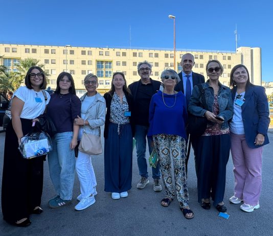 Consegnato all’autrice detenuta il Premio di Poesia Afrodite 2026 nella biblioteca del carcere di Borgo San Nicola