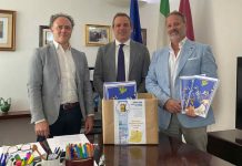 la polizia di stato dona del materiale didattico per il progetto del lions club “uno zaino sospeso” Attualità - Corriere Salentino
