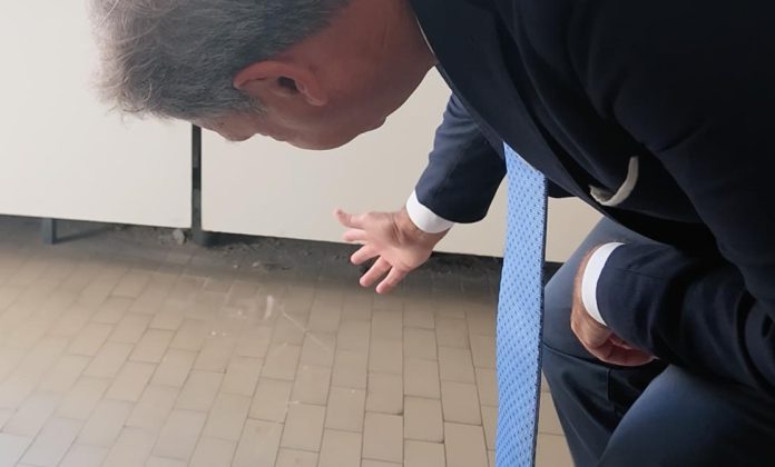 Ispezione Vito Fazzi, Pagliaro: "Laboratorio analisi da incubo: degrado e insicurezza, ma possibile che nessuno controlli?" - Corriere Salentino