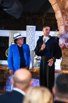 L’arte di Albano celebra il valore della gentilezza: prestigioso riconoscimento a Fabio Mancini l’iconico supermodello di Giorgio Armani - Corriere Salentino