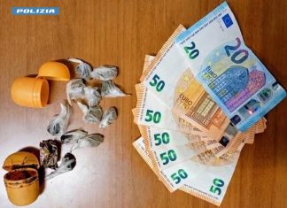 Sorpreso dalla Polizia con l’hashish nei pressi dei distributori automatici, denunciato un 24enne