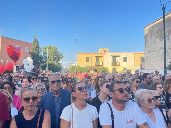 Lutto, commozione e dolore oggi a Squinzano per i funerali di Lorena Isceri - Corriere Salentino