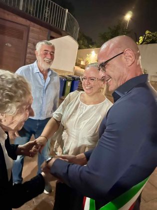 Lecce festeggia il secolo di vita di Oronza Colella: un esempio di forza, autonomia e legame con il territorio - Corriere Salentino