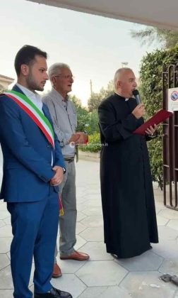 Fiaccolata per Lorena Isceri: la comunità unita nel dolore - Corriere Salentino
