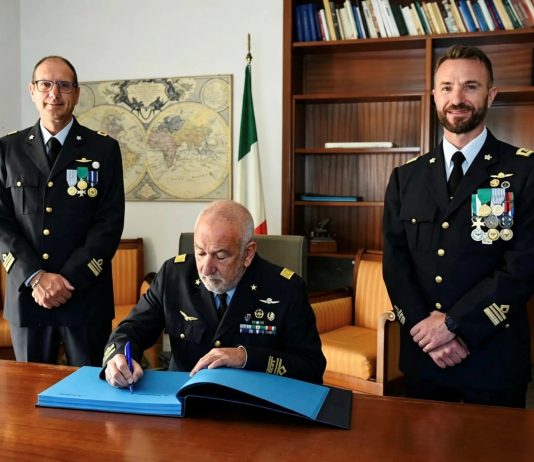 Cambio Comando presso il Distaccamento Aeronautico Otranto