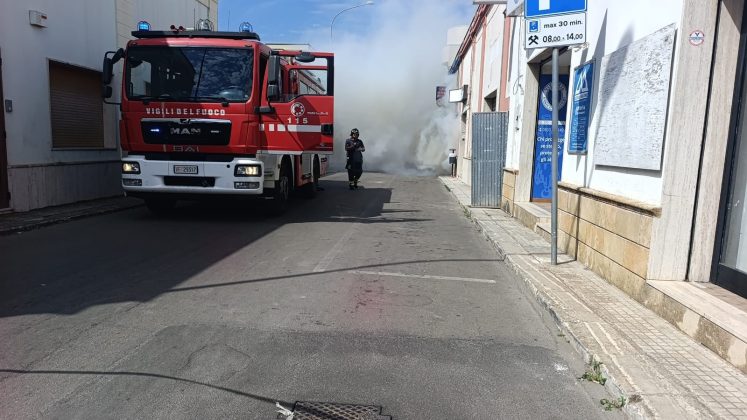 Incendio in una ferramenta a Melissano, l’appello di Federaziende: «Ora serve l'aiuto di tutti per consentire ai due imprenditori di ripartire» - Corriere Salentino