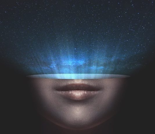 Basta uno schiocco di dita? L’ipnosi nell’era dei social