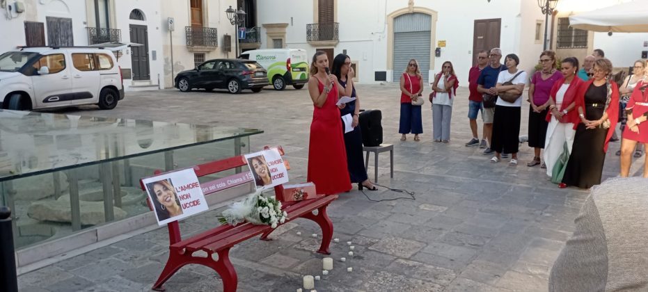 Femminicidio Lorena, a Copertino tutti in rosso per dire basta - Corriere Salentino