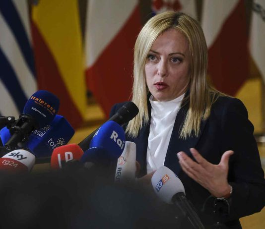 Meloni: Aumenteremo le estrazioni di petrolio nei nostri mari e riapriamo la strada del nucleare