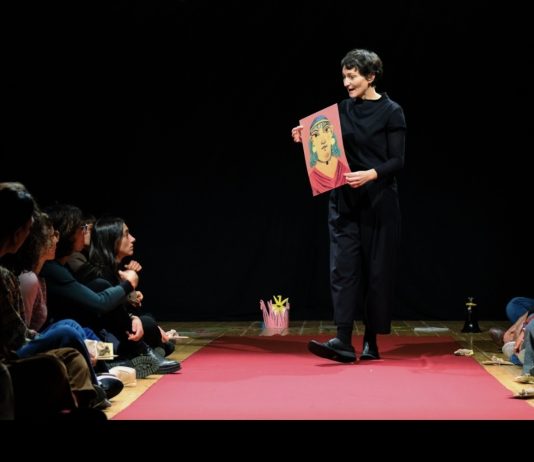 Fiabe e natura a Spongano: con “Avventura” il teatro all’aperto di Ultimi Fuochi incanta i più piccoli