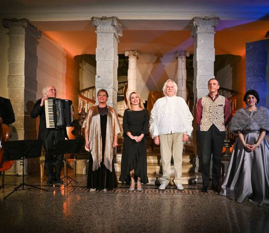 Al Teatro Paisiello la musica incontra i sapori con “Sapidi baci. Di pietanze e d’amori”