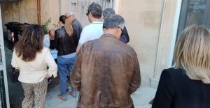 Strisce blu, la protesta non si ferma: "2000 firme contro il piano ignorate". Nasce un nuovo comitato di residenti - Corriere Salentino