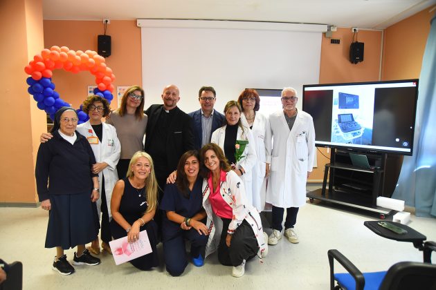 Mese Rosa, Cuore e Mani Aperte dona un ecografo allo Screening mammografico di ASL Lecce - Corriere Salentino