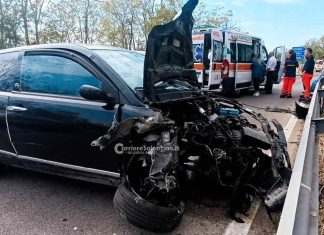 Scontro tra tre auto sulla statale 274 all’altezza di Taviano: tre feriti e traffico in tilt
