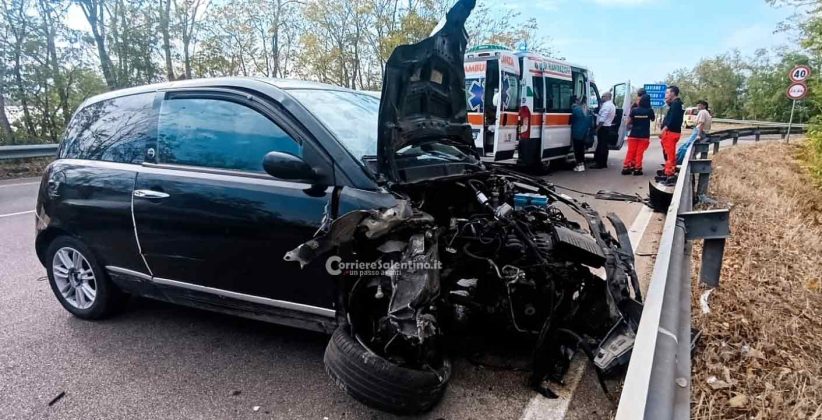 Scontro tra tre auto sulla statale 274 all'altezza di Taviano: tre feriti e traffico in tilt - Corriere Salentino