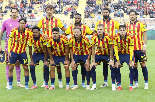 Una prodezza di Orsolini sblocca il match, il Lecce la riacciuffa d’orgoglio ma non basta: contro il Bologna finisce 1 a 2 - Corriere Salentino
