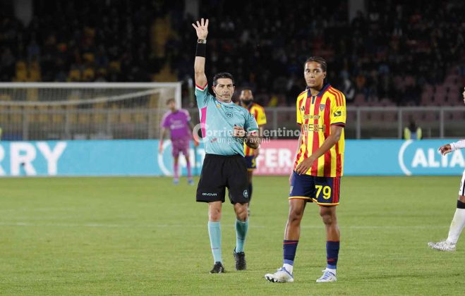 Il Lecce regala un tempo e la Juve lo punisce, ripresa arrembante ma il gol non arriva: 0 a 2 - Corriere Salentino