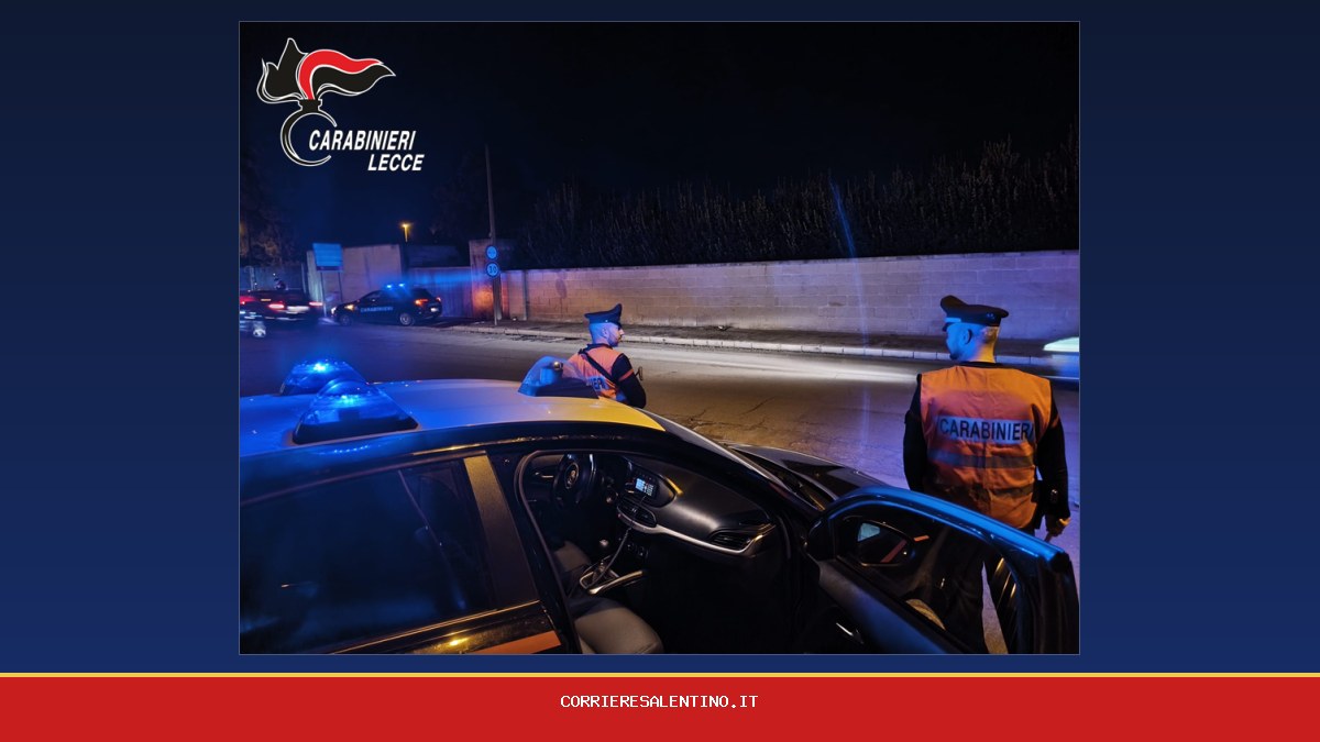 Personale o vettura dei Carabinieri nella fotografia pubblicata dalla fonte